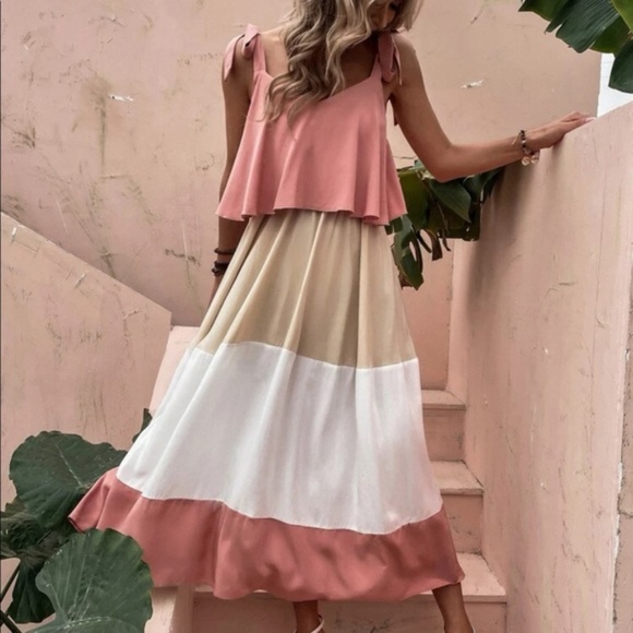 Bohemian Color Block Maxi Dress - Picture 4 of 12